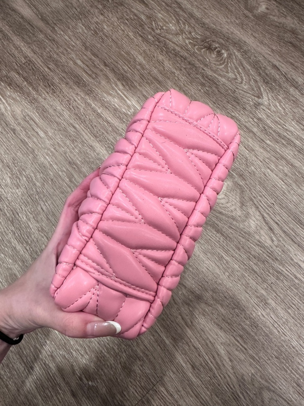 Miu Miu Pink Quilted Leather Shoulder Bag - Picture 4 of 4